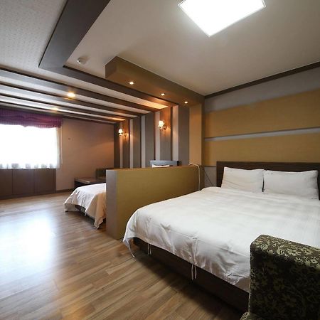 Yes Motel Gunsan Dış mekan fotoğraf