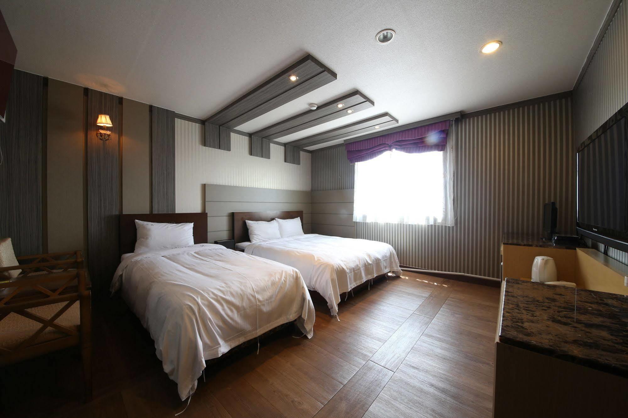 Yes Motel Gunsan Dış mekan fotoğraf