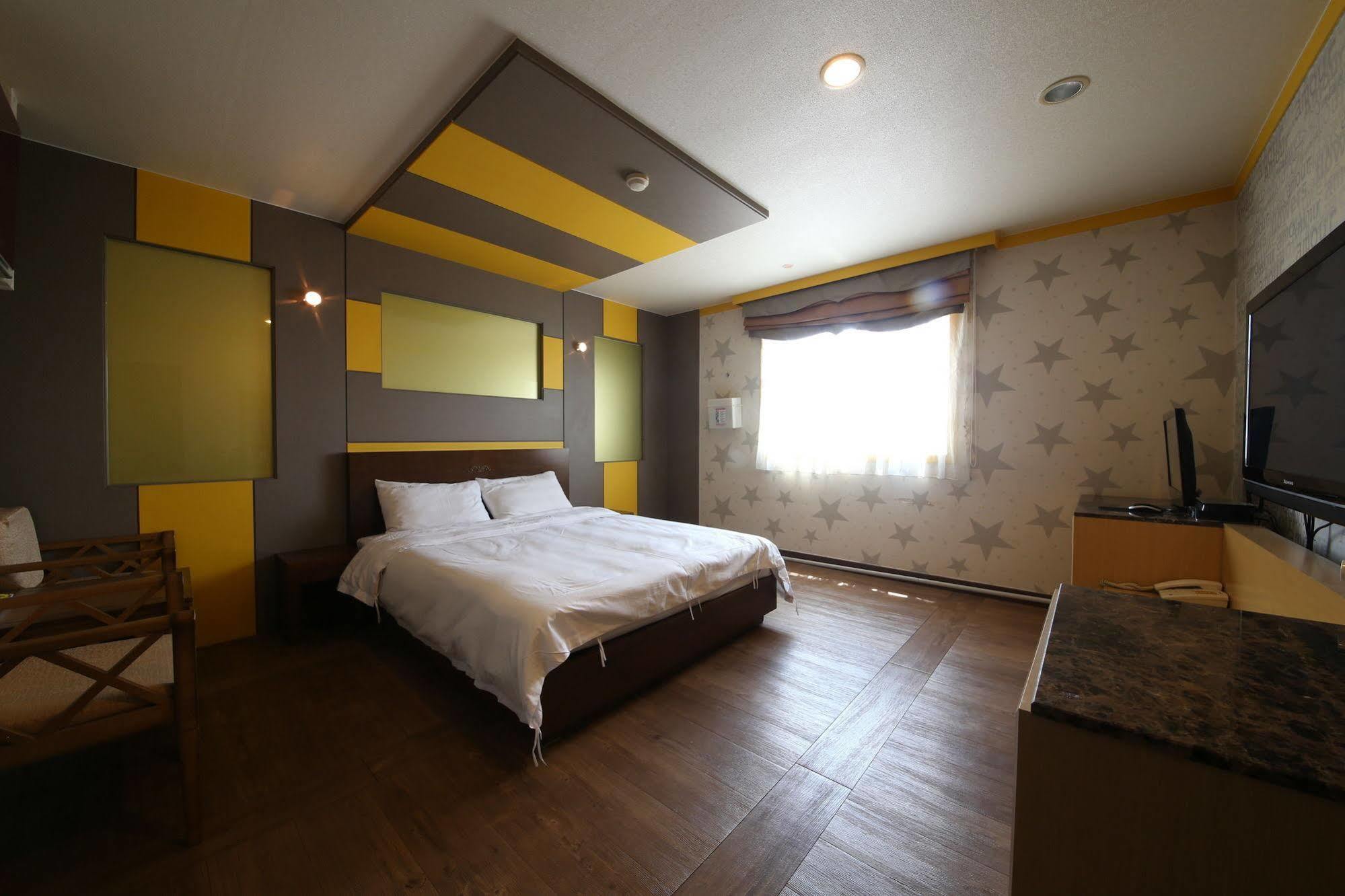 Yes Motel Gunsan Dış mekan fotoğraf